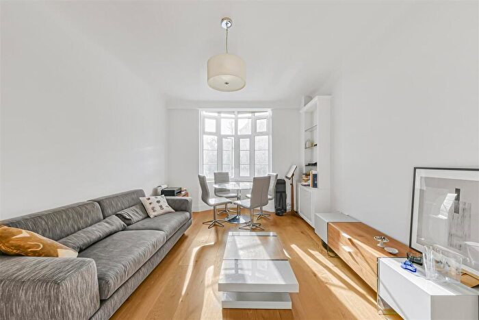 1 Bedroom Flat To Rent In Grove End Gardens, Grove End Road, London, NW8