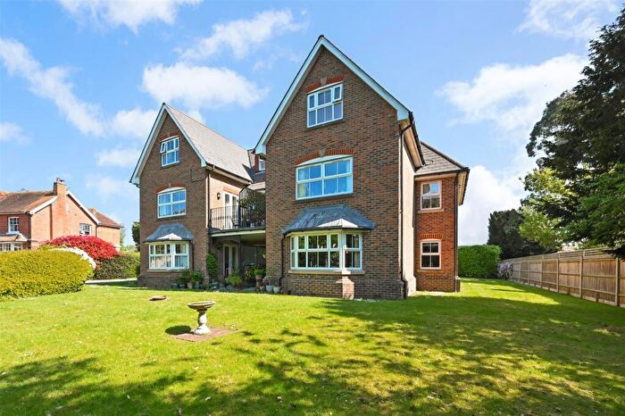 2 Bedroom Flat To Rent In Barnham Road, Barnham, PO22