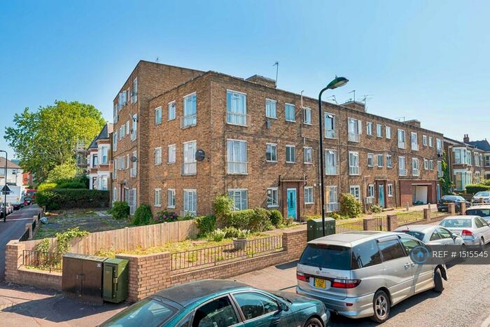 1 Bedroom Flat To Rent In Heather Lodge, London, N16