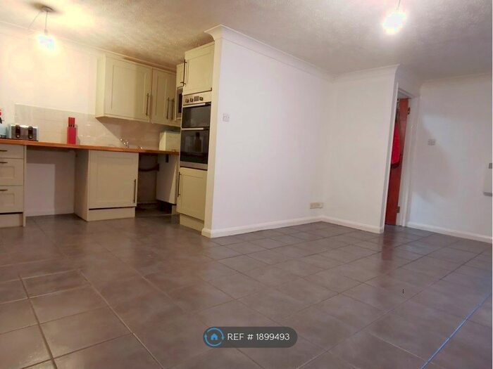 Studio To Rent In Langworth House, Great Yarmouth, NR30