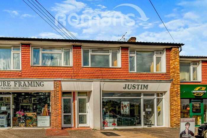 2 Bedroom Flat To Rent In The Parade, Desborough Avenue, High Wycombe, HP11