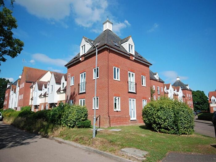 1 Bedroom Flat To Rent In Melba Court, Writtle, CM1