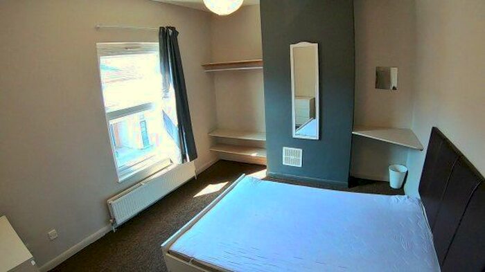 3 Bedroom Terraced House To Rent In Salisbury Street, Northampton, Northamptonshire, NN2