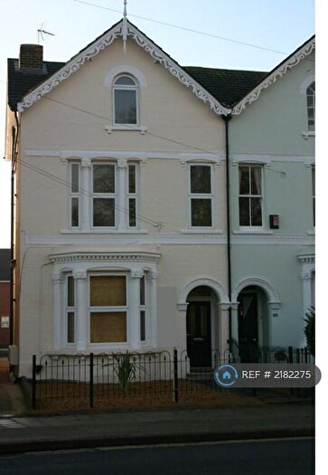 1 Bedroom Flat To Rent In Wendover Road, Aylesbury, HP21