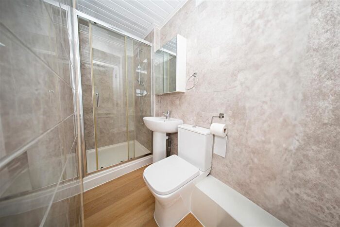 1 Bedroom Property To Rent In Bath Road, Hounslow, TW4
