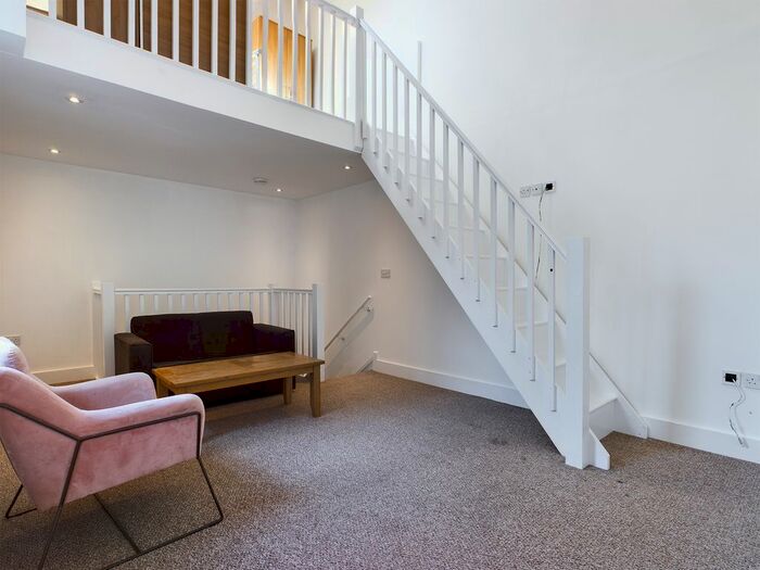 1 Bedroom Flat To Rent In St James Crescent, Uplands, Swansea, SA1