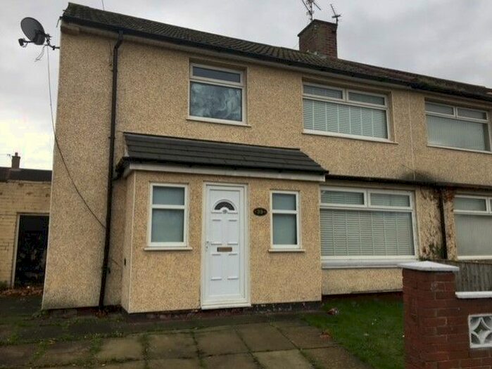 4 Bedroom Semi-Detached House To Rent In Brook Hey Drive, Kirkby L33