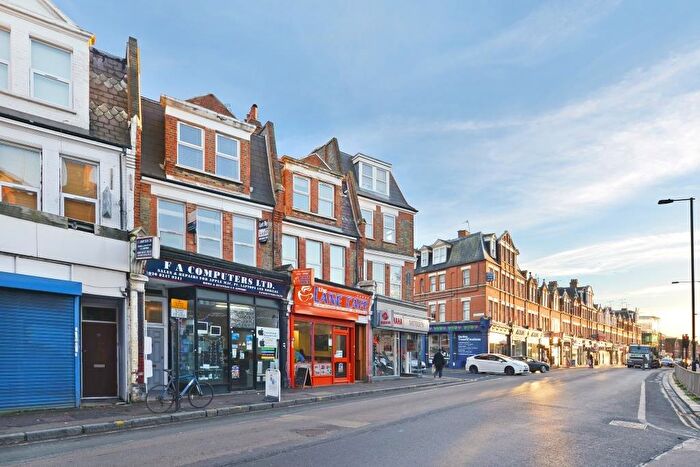 1 Bedroom Flat To Rent In Tottenham Lane, Crouch End, N8