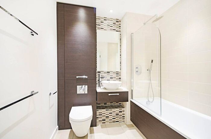 1 Bedroom Flat To Rent In Beechwood Road, Dalston, London, E8