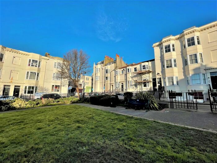Studio To Rent In Clarence Square, Brighton, BN1