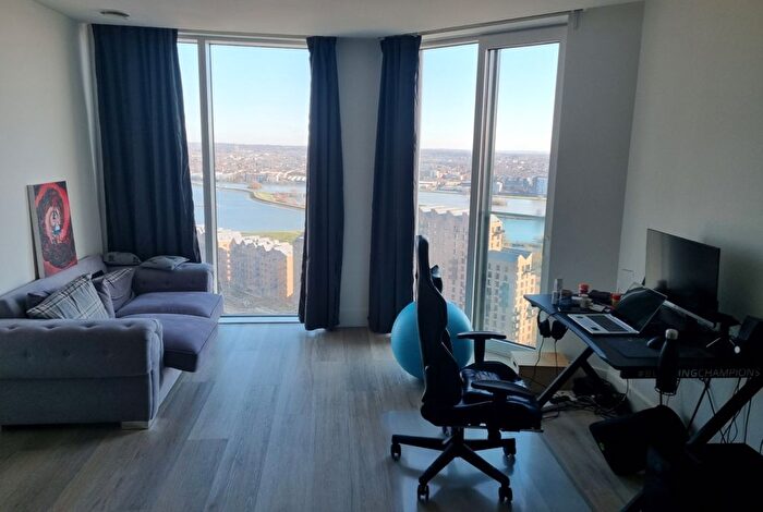 1 Bedroom Flat For Sale In Daneland Walk, London, N17