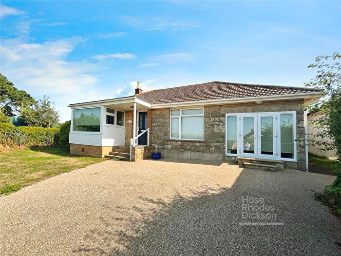 3 Bedroom Bungalow To Rent In Upper Lane, Brighstone, PO30