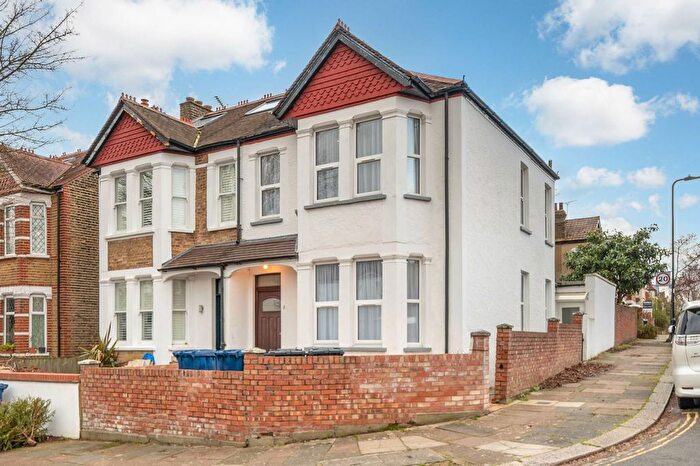 4 Bedroom Property To Rent In Kingsley Avenue, Ealing, London, W13