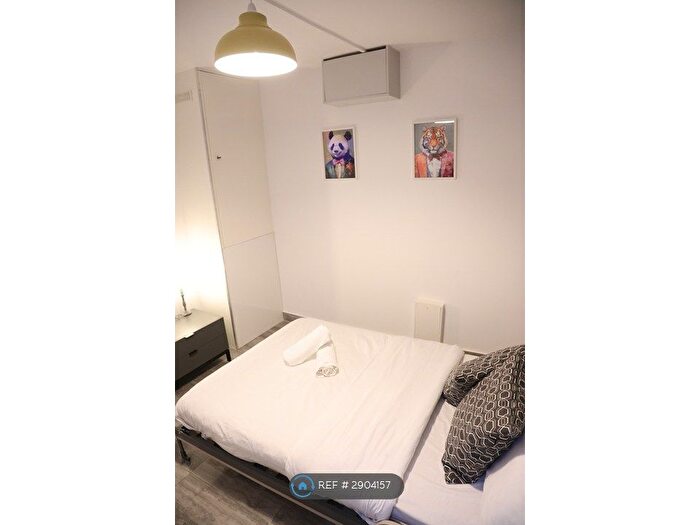 Studio To Rent In Kentish Town, London, NW5