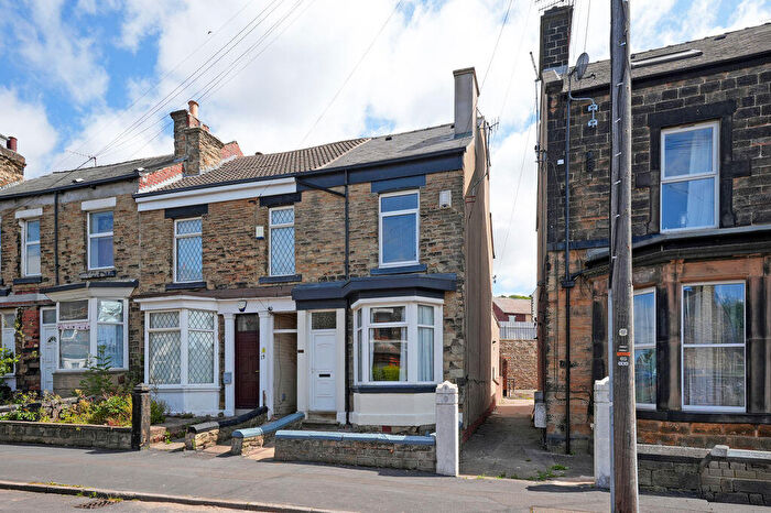 3 Bedroom End Of Terrace House For Sale In Stafford Road, Norfolk Park, Sheffield, S2