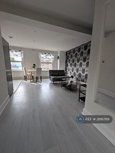 2 Bedroom Flat To Rent In Kingsland Road, London, E2