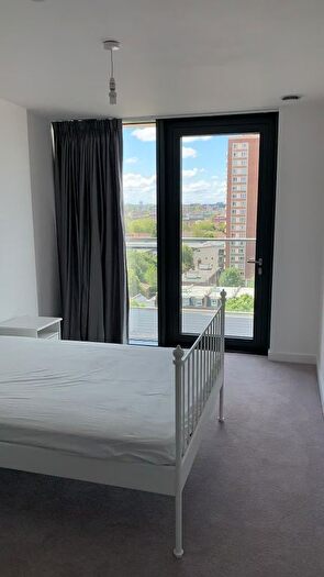 2 Bedroom Flat To Rent In Carriage House, City North Place, London, N4