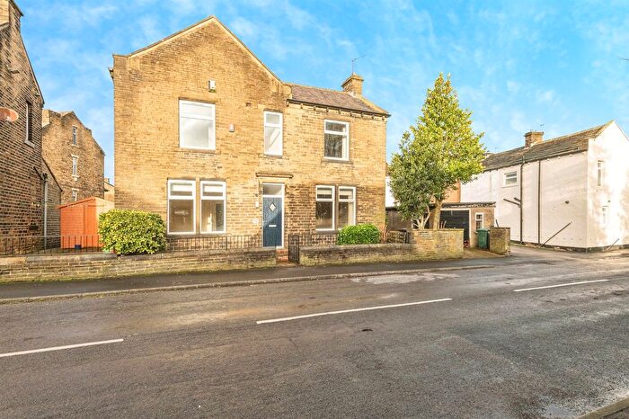 3 Bedroom Detached House For Sale In Thorncroft Road, Bradford, BD6