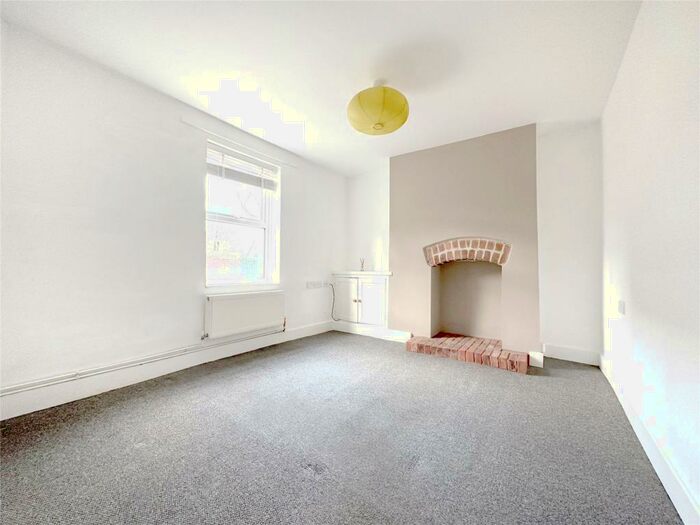 2 Bedroom Terraced House To Rent In Exeter, Devon, EX1