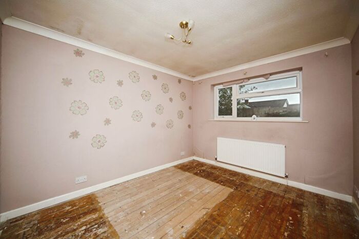 2 Bedroom Bungalow For Sale In Newlyn Crescent, Puriton, Bridgwater, Somerset, TA7