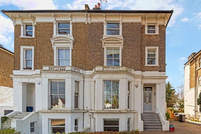 2 Bedroom Flat To Rent In Spencer Road, London, W4