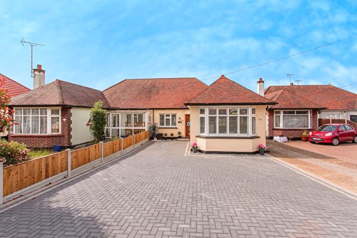 3 Bedroom Bungalow For Sale In Prittlewell Chase, Westcliff-on-Sea, Essex, SS0