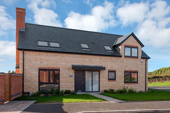 4 Bedroom Detached House For Sale In Stanion Road, Brigstock, Kettering, NN14