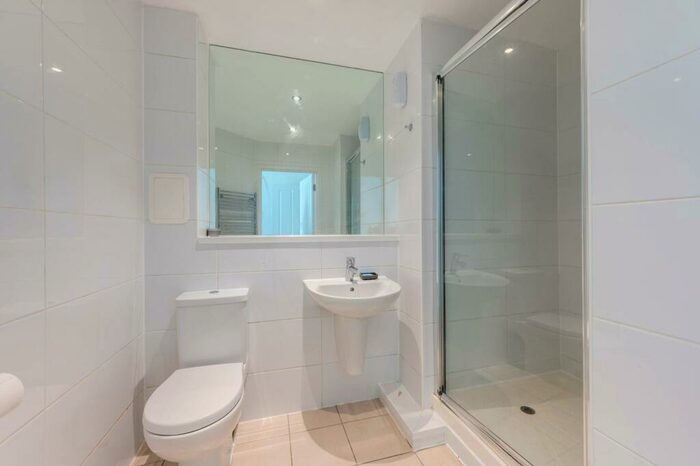 2 Bedroom Flat To Rent In Carshalton Road, Sutton, Carshalton, SM5