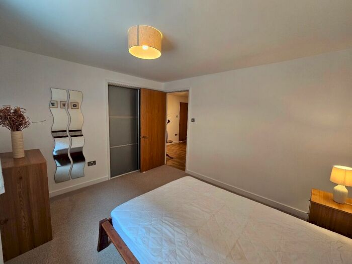 2 Bedroom Flat To Rent In Dunlop Street, The Metropole, City Centre, Glasgow, G1