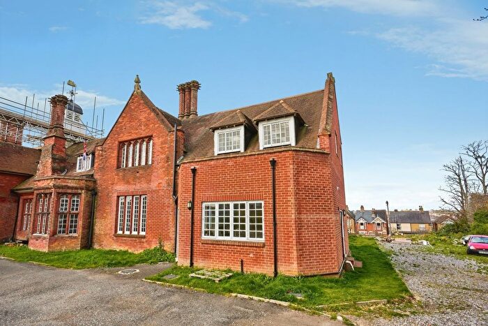 4 Bedroom Terraced House For Sale In Adelaide Grove, East Cowes, PO32