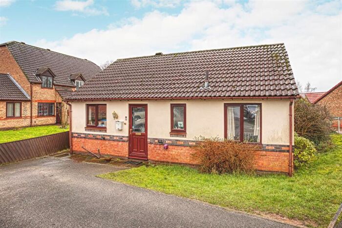 2 Bedroom Detached Bungalow For Sale In Amesbury Lane, Oakwood, Derby, DE21