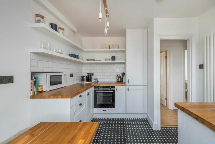 2 Bedroom Flat To Rent In Wells Street, Fitzrovia, W1T