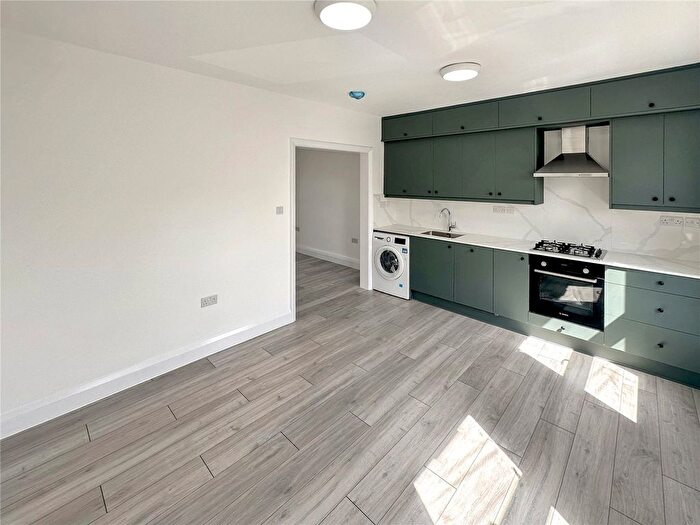 1 Bedroom Flat To Rent In Venetia Road, London, W5