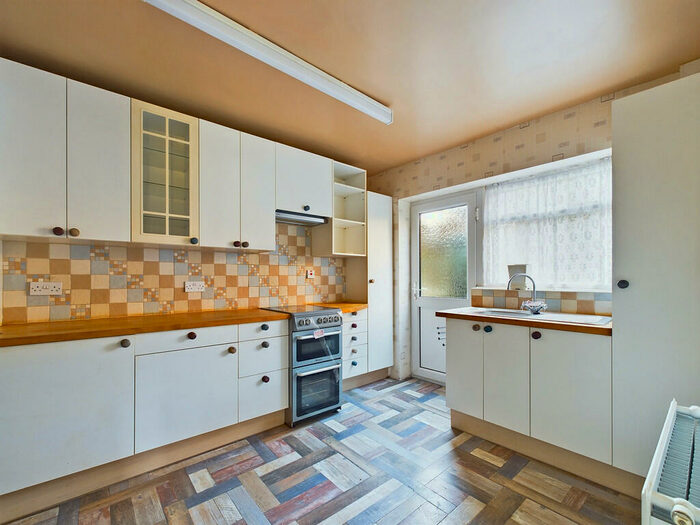 3 Bedroom End Of Terrace House For Sale In Harthill Road, Blacon, CH1