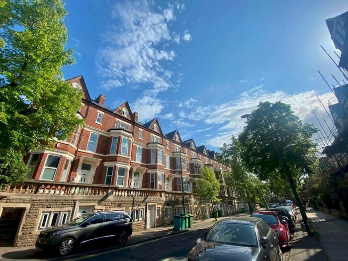 Apartment To Rent In Forest Road West, Nottingham City Outskirts, NG7