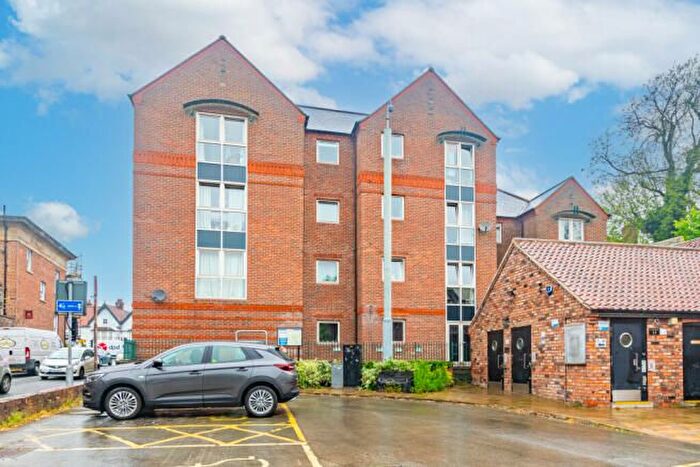 1 Bedroom Flat To Rent In Nunnery Lane, York, YO23