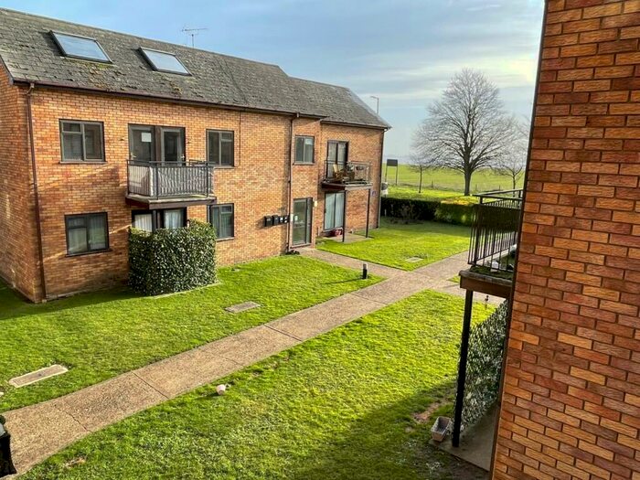 2 Bedroom Apartment To Rent In Everglades, London Road, Hadleigh, SS7