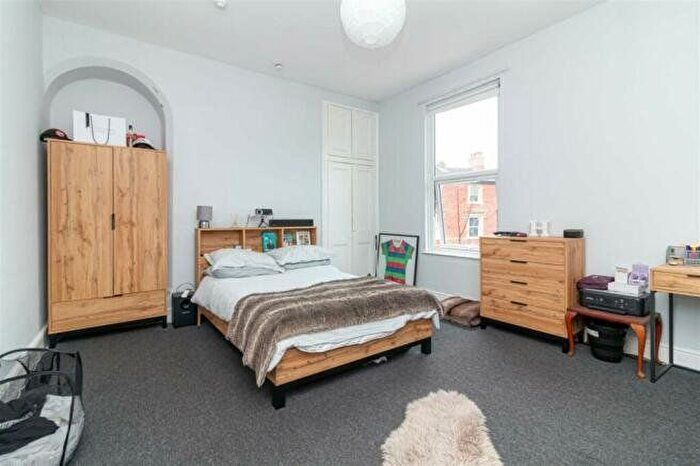 6 Bedroom End Of Terrace House To Rent In Burns Street, Nottingham, Nottinghamshire, NG7
