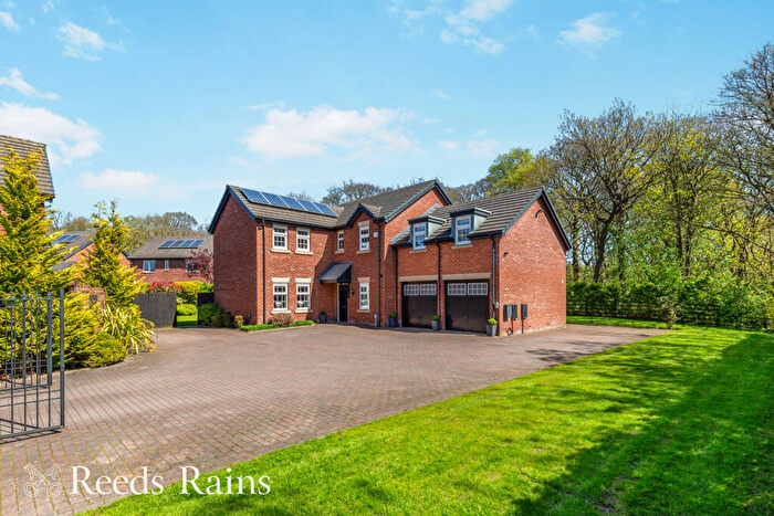 5 Bedroom Detached House For Sale In Worlington Close, Buckshaw Village, Chorley, Lancashire, PR7