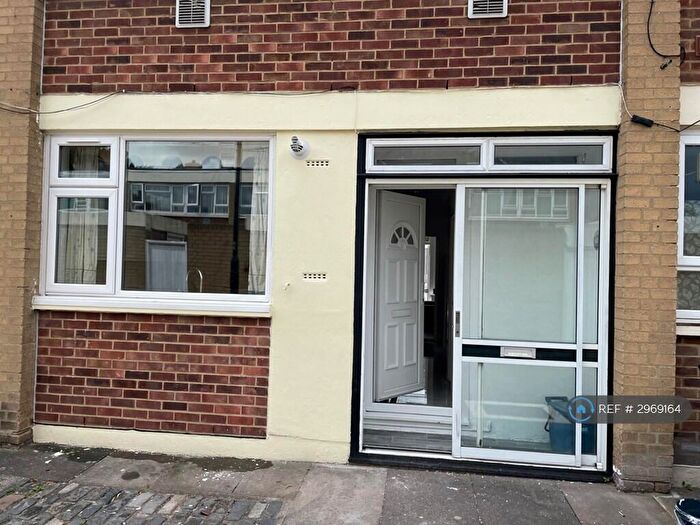4 Bedroom Terraced House To Rent In Cassland Road, London, E9