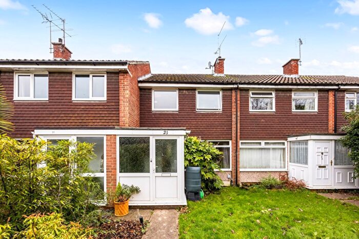 3 Bedroom Terraced House For Sale In Beech Road, Horsham, RH12