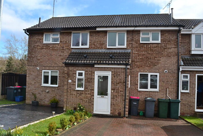 2 Bedroom Town House To Rent In Fenton Croft, Rotherham, S61