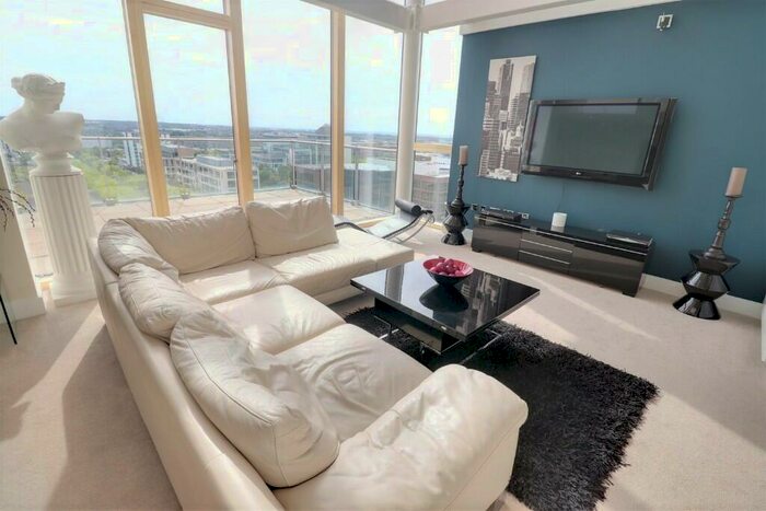 2 Bedroom Penthouse To Rent In Pearl House, **Chairmans Exclusive Storey Penthouse ** Probably The Best Penthouse In Central Mk! Now £ Pcm, MK9