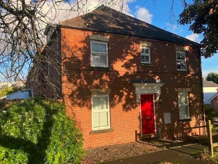 3 Bedroom End Of Terrace House To Rent In Broad Lane, Bracknell, RG12