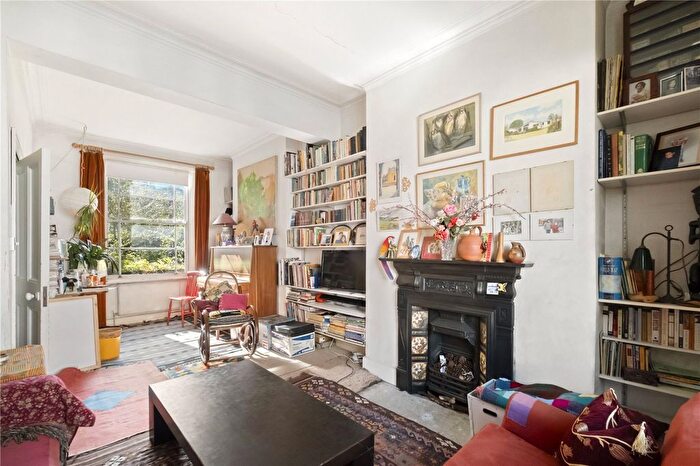 4 Bedroom Terraced House For Sale In Lonsdale Road, London, W11