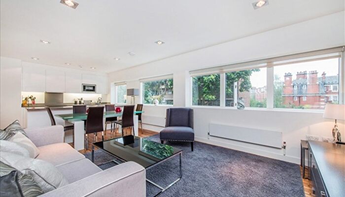 2 Bedroom Flat To Rent In Fulham Road, Chelsea, SW3