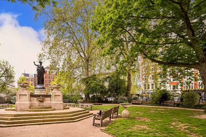 1 Bedroom Flat To Rent In West Smithfield, London, EC1A