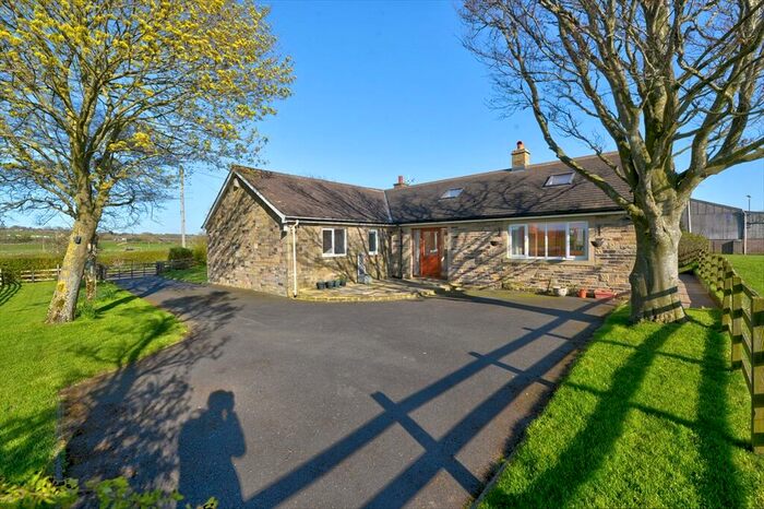 4 Bedroom Bungalow To Rent In Funkirk Farm, Heslaker Lane, Carleton, BD23