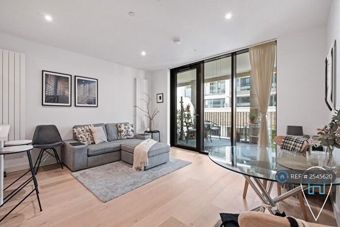 1 Bedroom Flat To Rent In Pinnacle House, London, E16