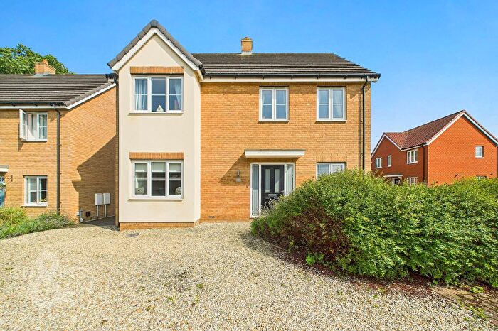 5 Bedroom Detached House For Sale In Barbastelle Crescent, Hethersett, Norwich, NR9